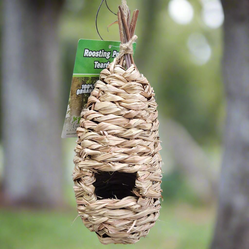 sea grass, teardrop shaped pocket with square hole